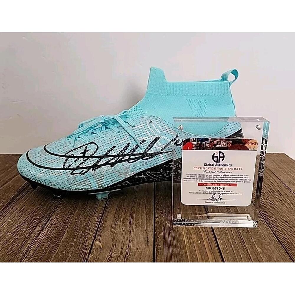 Cristiano Ronaldo Signed Nike Cleat w/ COA Soccer Shoe Football CR7 Al-Nassr